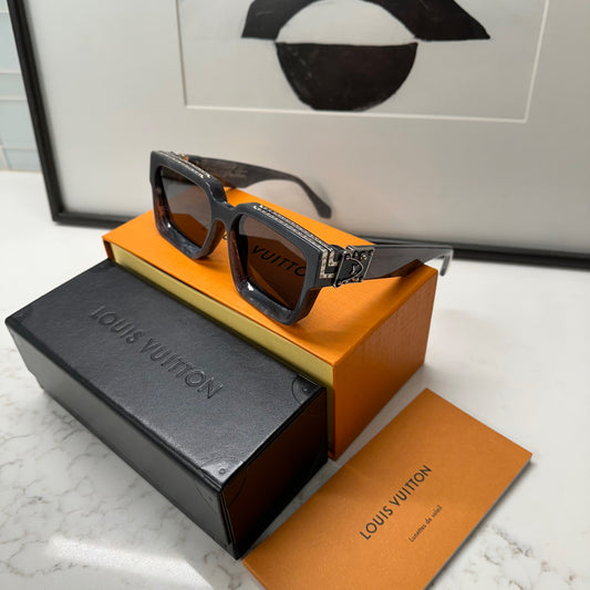 Louis Vuitton 1.1 Millionaires Sunglasses - Dark Grey Square Shape